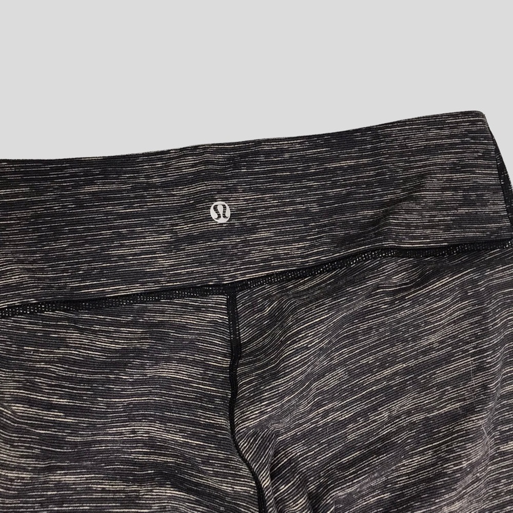 LULULEMON Wunder Under crop striped size 10 - Picture 4 of 6